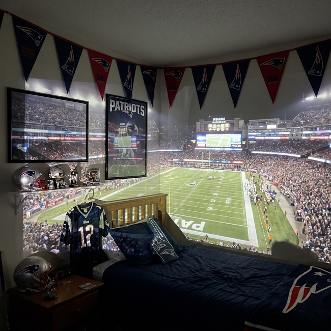 Stadium atmosphere in a bedroom